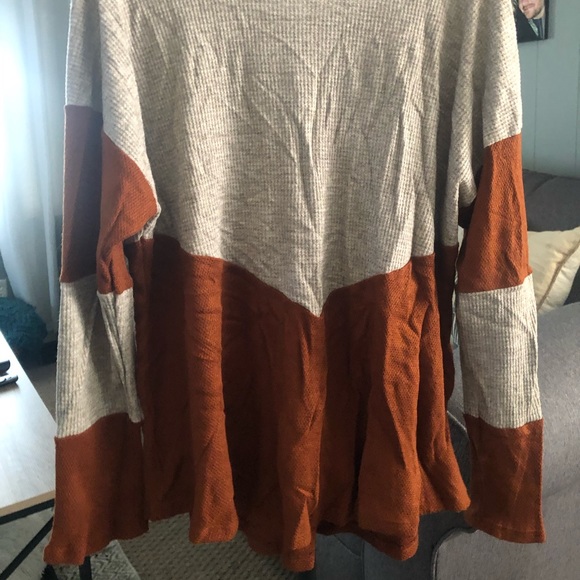 Rust Sweater - Picture 4 of 4